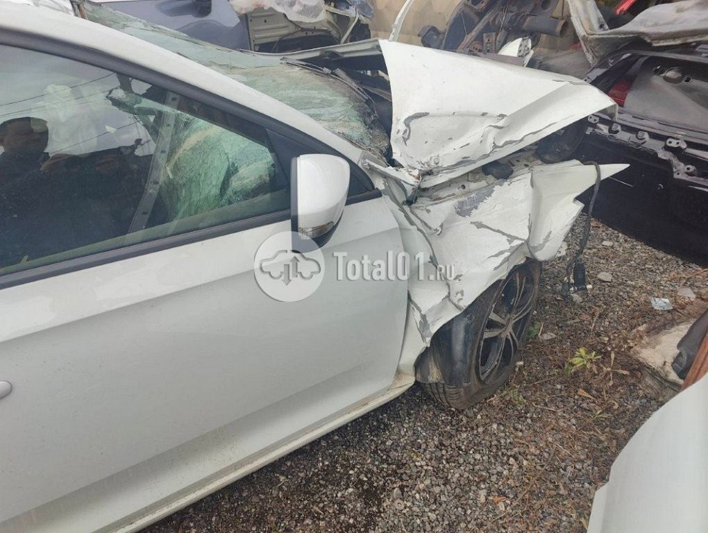 Фото Volkswagen Polo 18