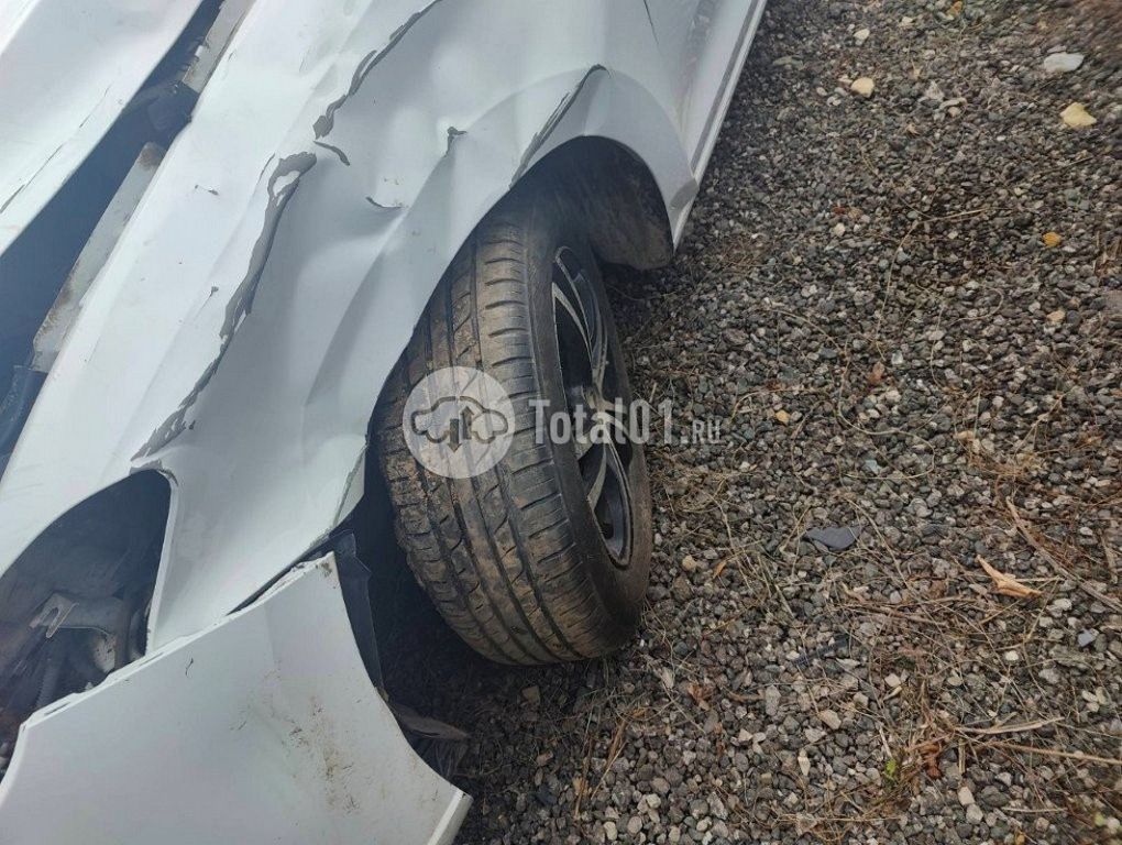 Фото Volkswagen Polo 26