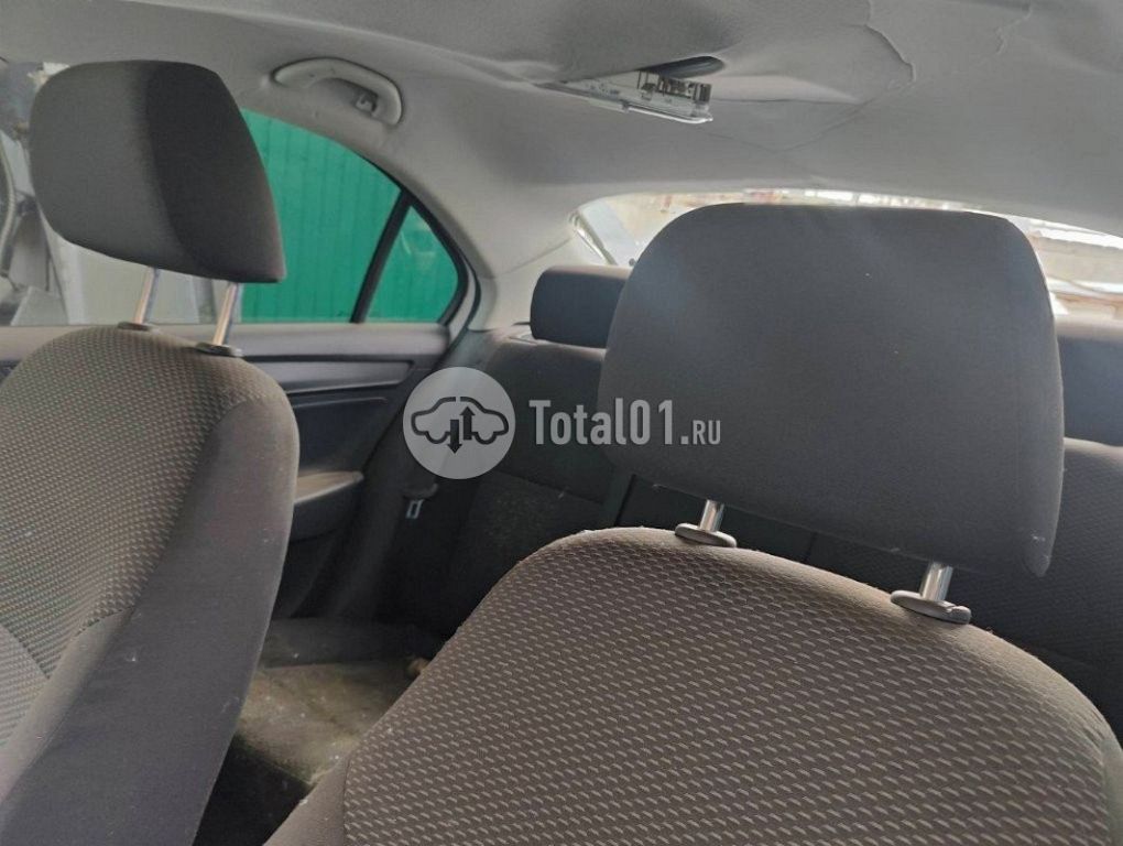 Фото Volkswagen Polo 44