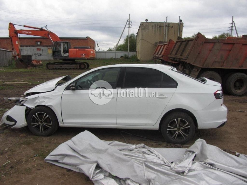 Фото Volkswagen Polo 80