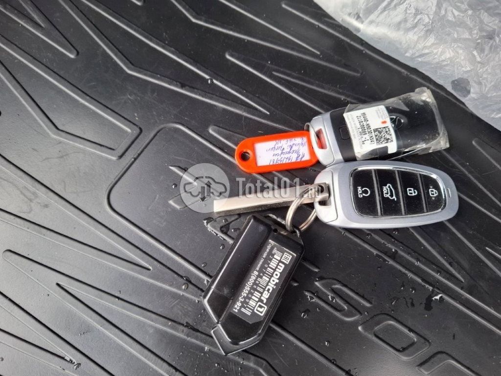 Фото Hyundai Tucson 100