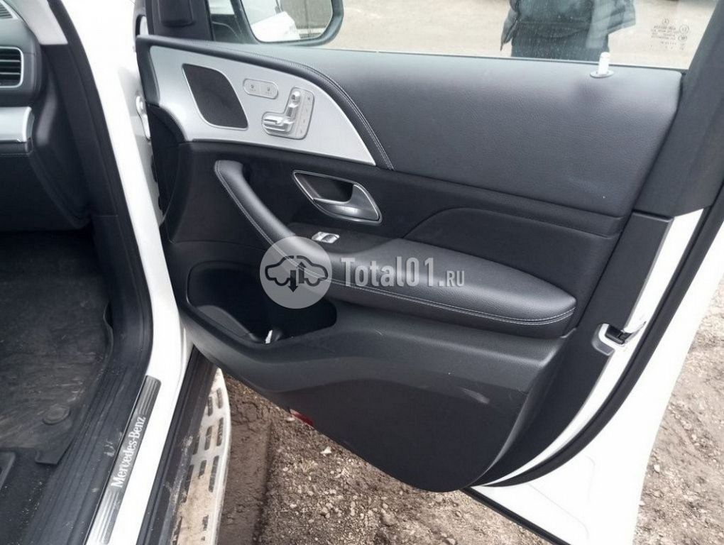 Фото Mercedes-Benz GLE-класс 38