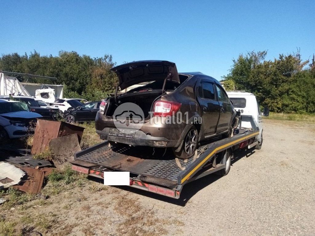 Фото Renault Logan 4