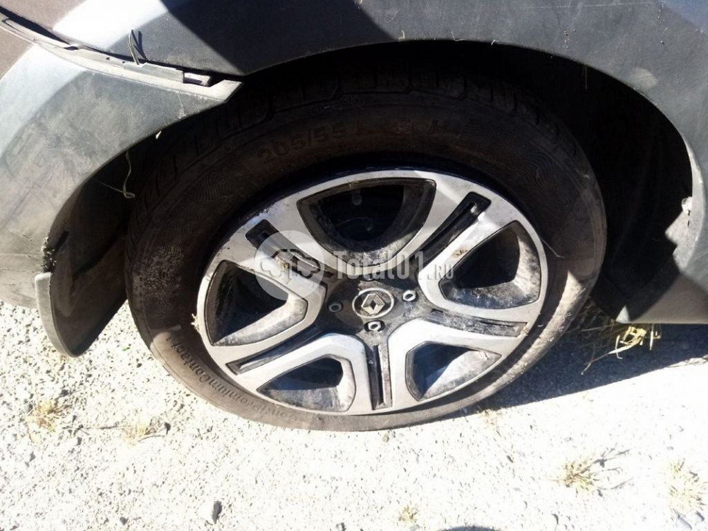 Фото Renault Logan 100