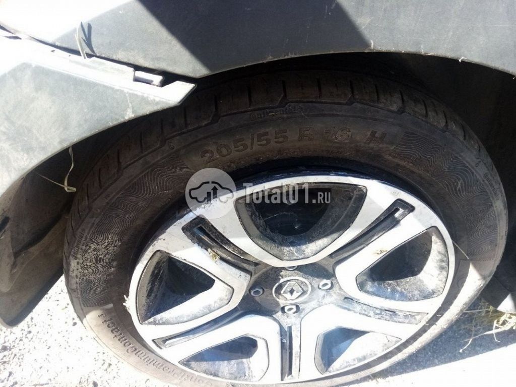 Фото Renault Logan 102