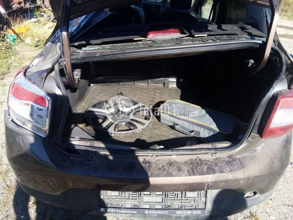 Фото Renault Logan 114