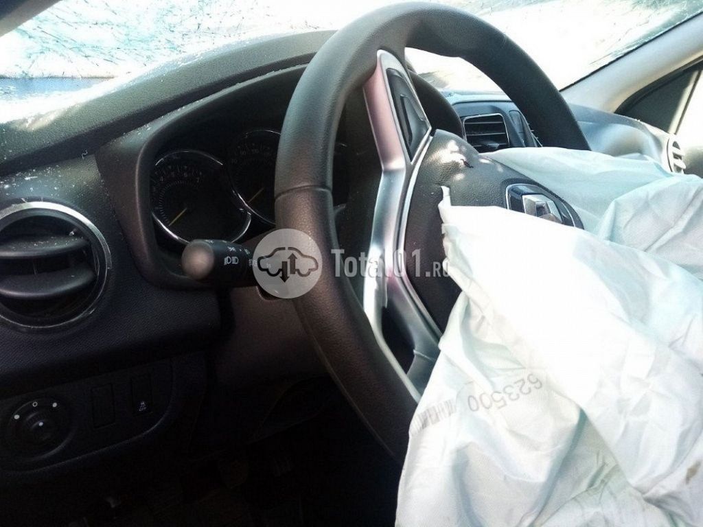 Фото Renault Logan 222