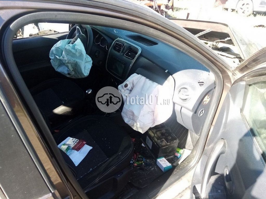 Фото Renault Logan 232