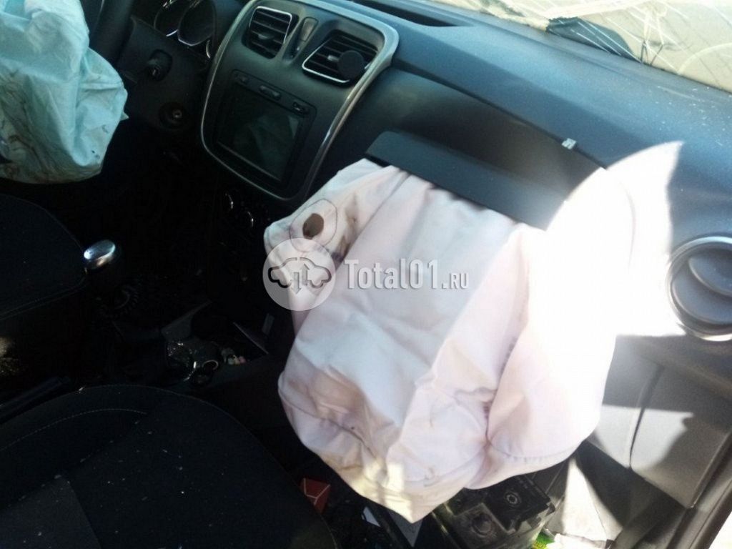 Фото Renault Logan 236