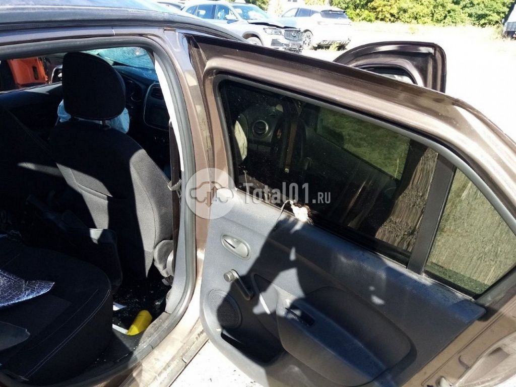 Фото Renault Logan 262