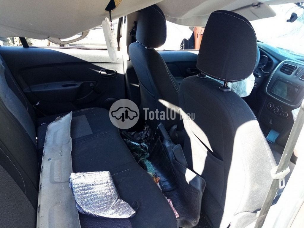 Фото Renault Logan 266