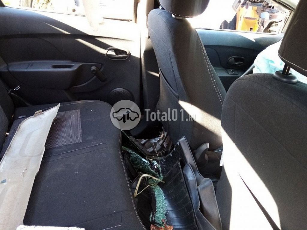 Фото Renault Logan 274