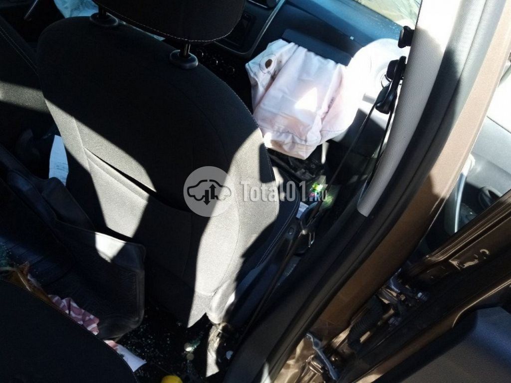 Фото Renault Logan 280