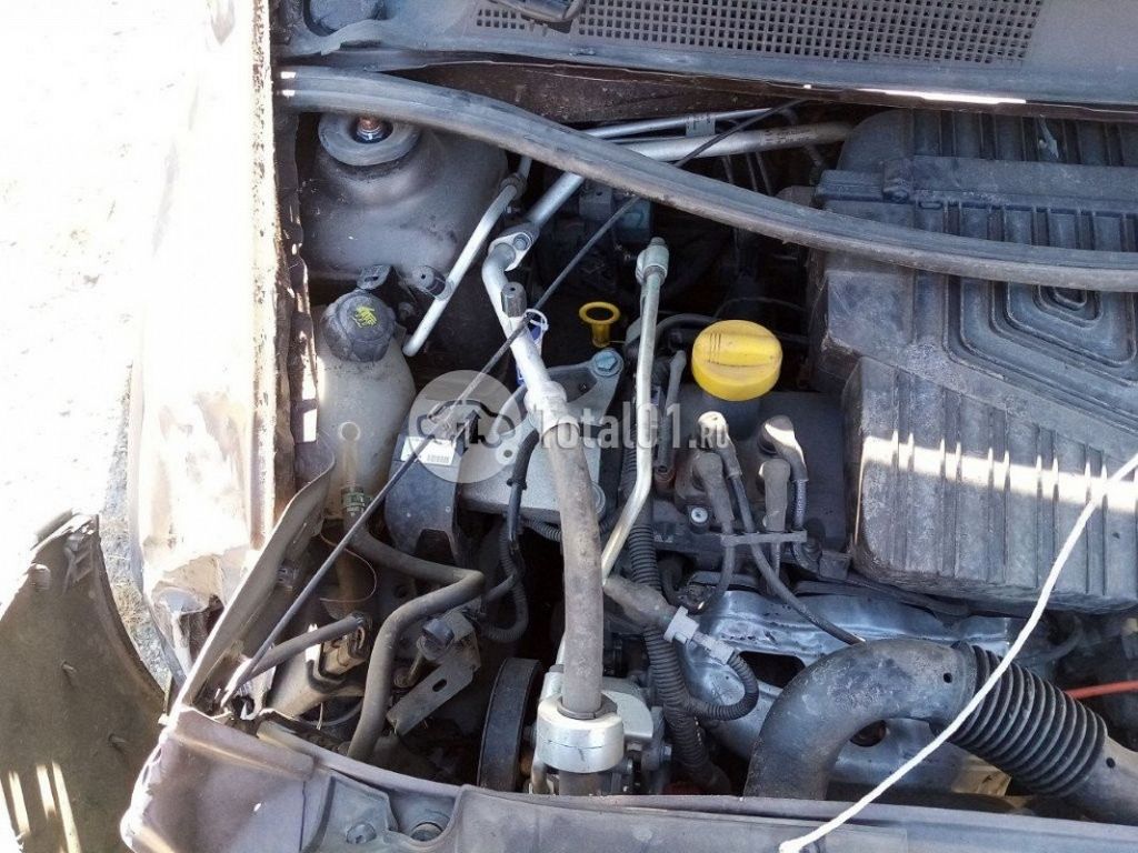 Фото Renault Logan 310