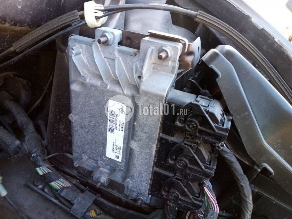 Фото Renault Logan 326