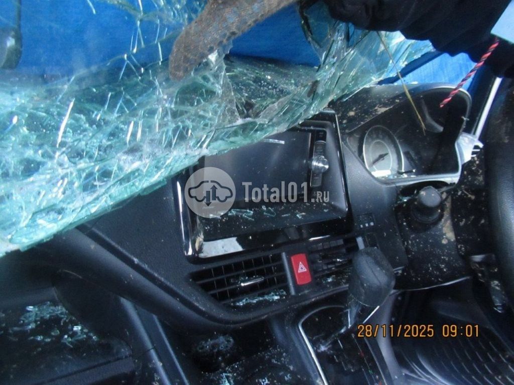 Фото Toyota Voxy 40