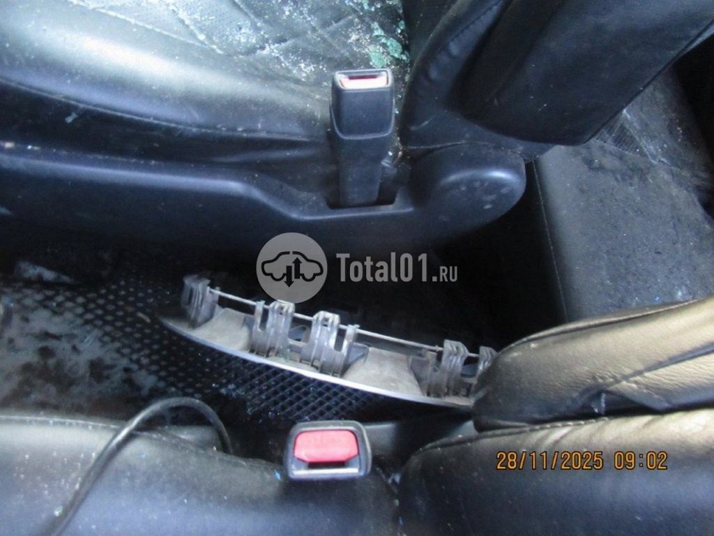 Фото Toyota Voxy 52