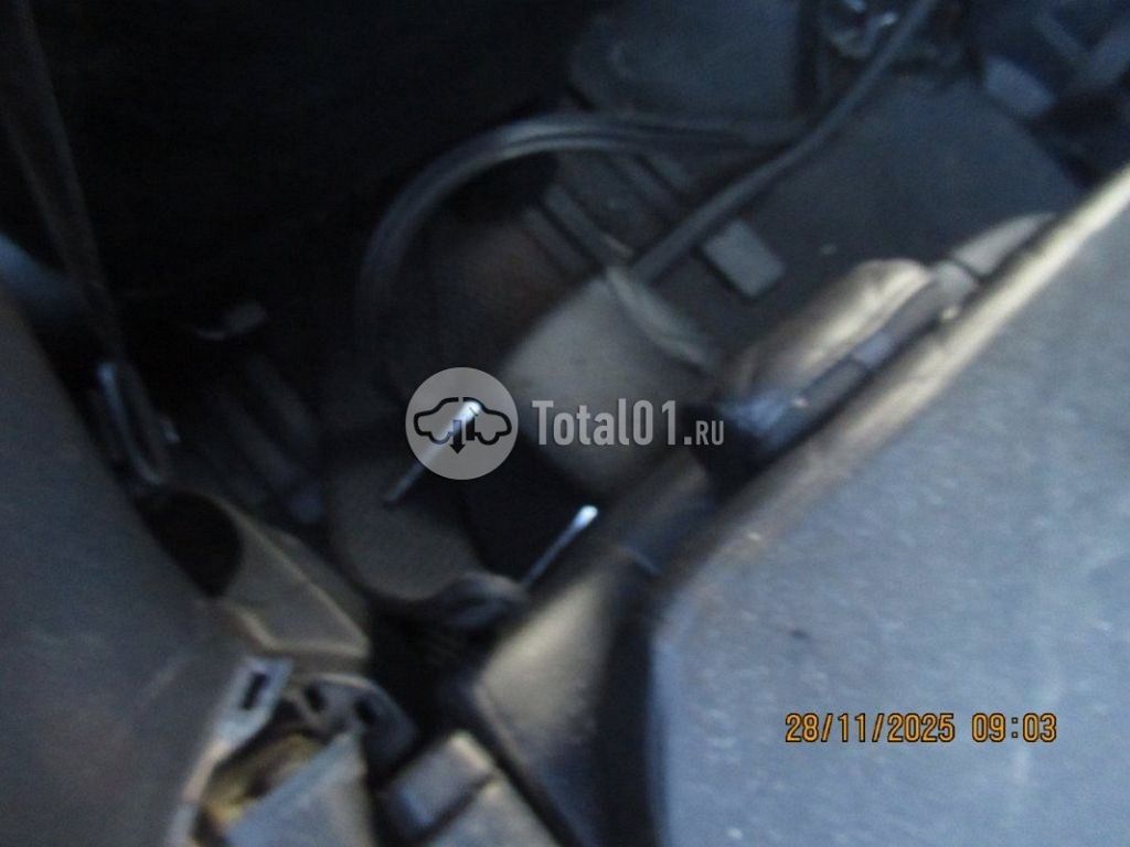 Фото Toyota Voxy 60