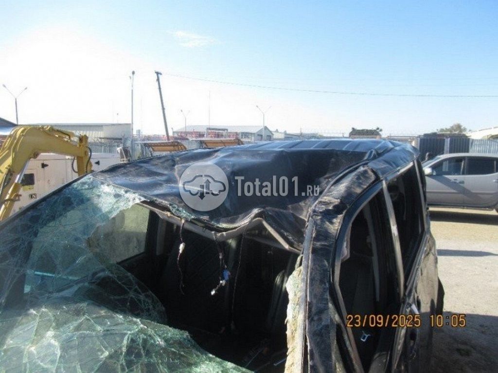 Фото Toyota Voxy 102