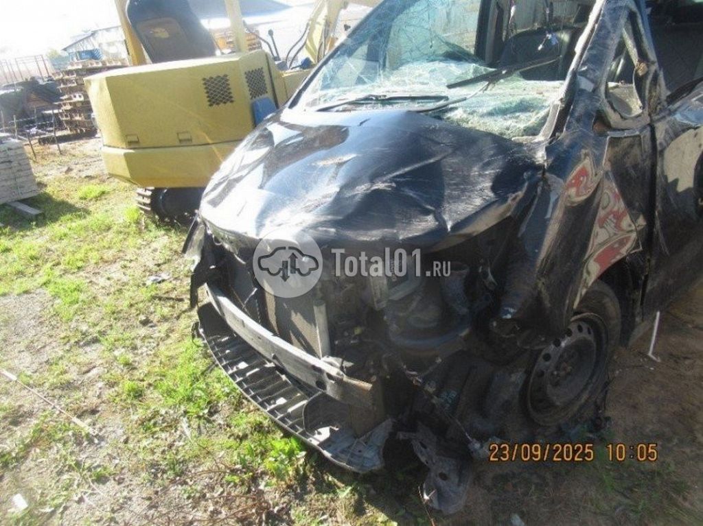 Фото Toyota Voxy 108