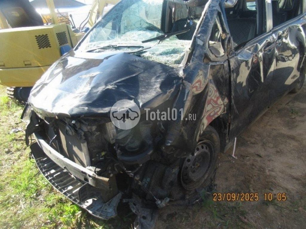 Фото Toyota Voxy 110