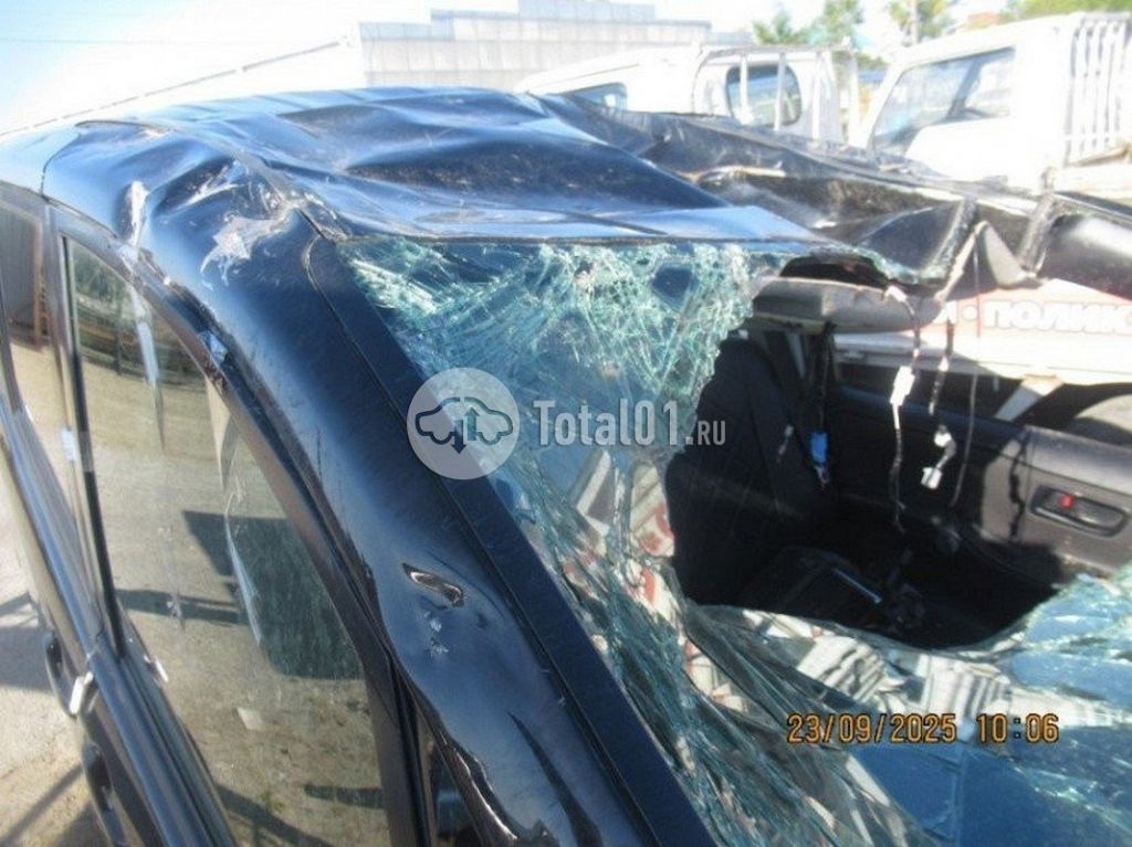 Фото Toyota Voxy 116