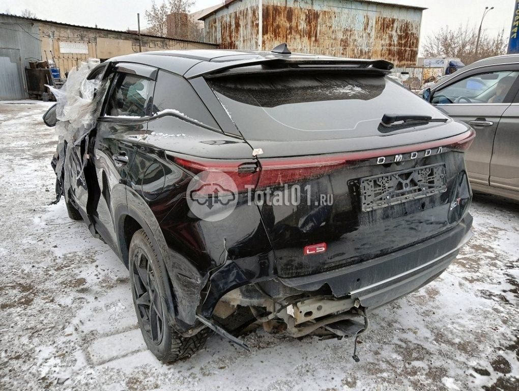 Фото OMODA C5 12