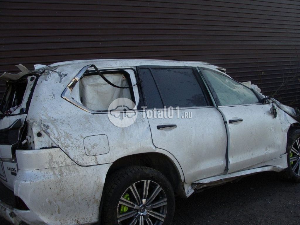 Фото Lexus LX 2
