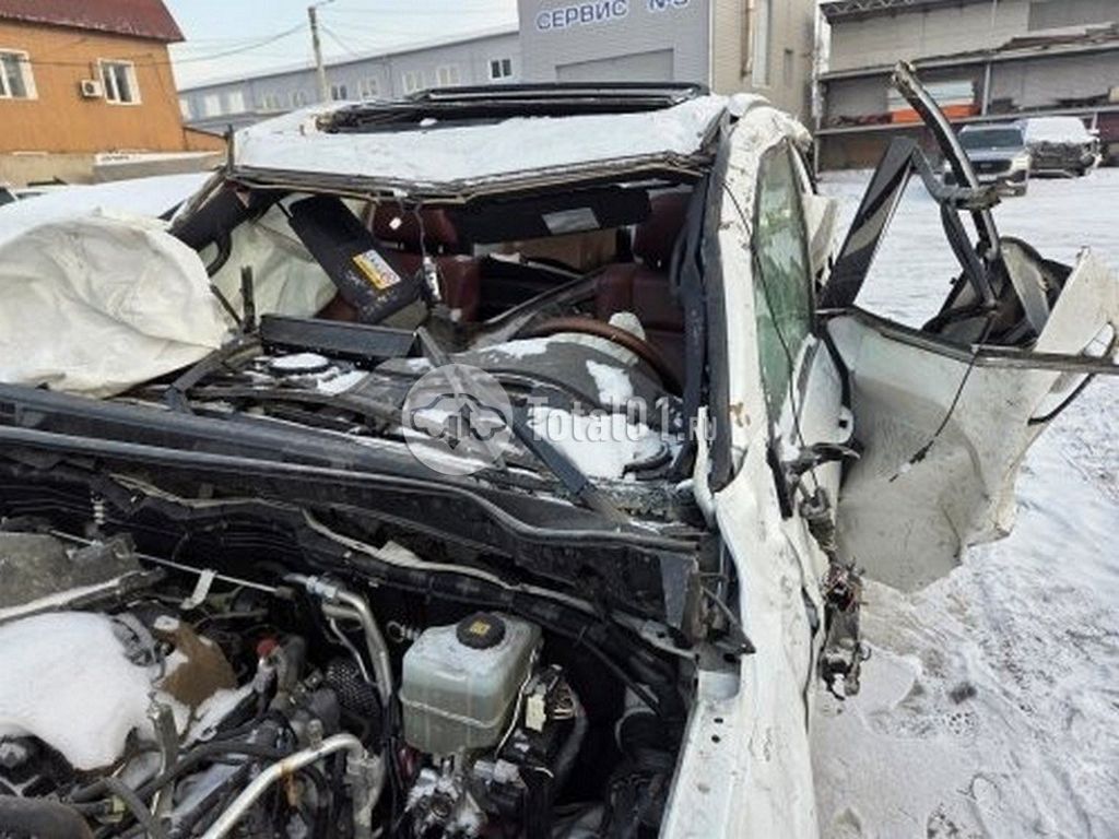 Фото Lexus LX 24