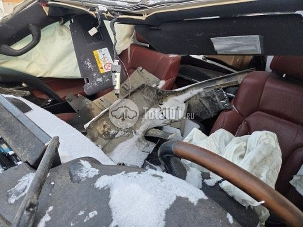 Фото Lexus LX 32