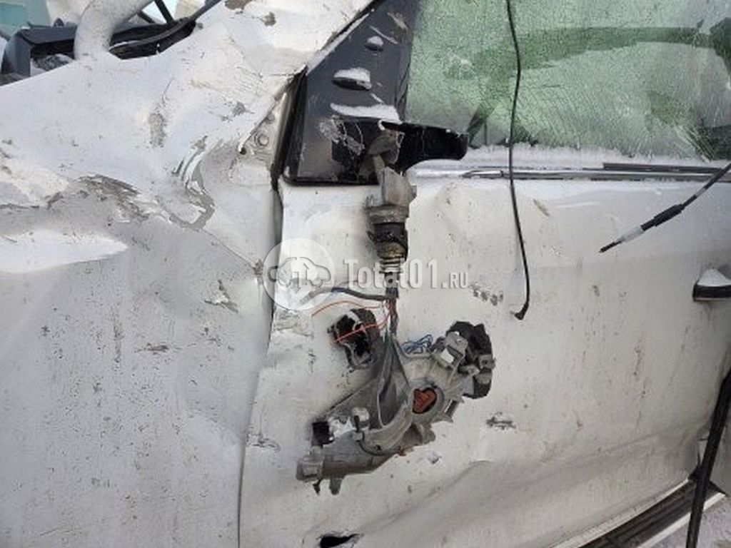 Фото Lexus LX 38