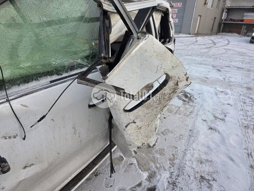 Фото Lexus LX 42