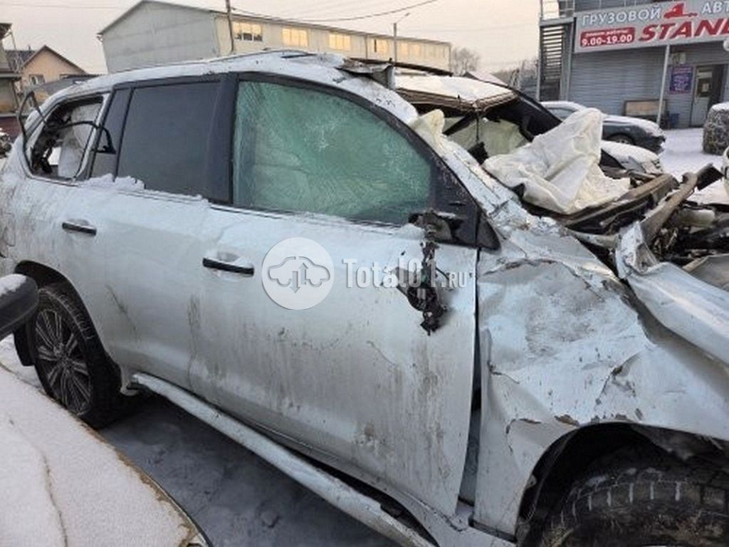 Фото Lexus LX 70