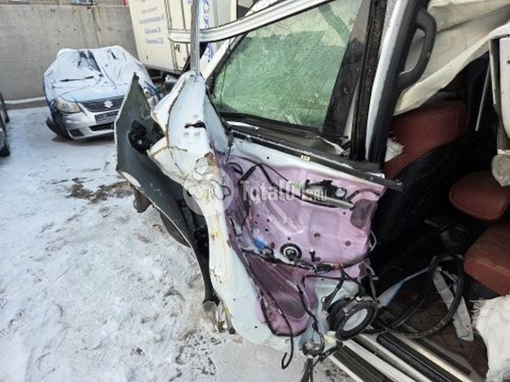 Фото Lexus LX 76