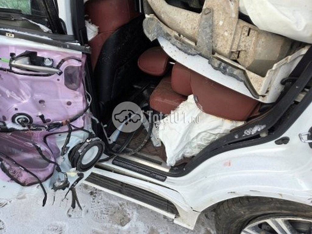 Фото Lexus LX 78