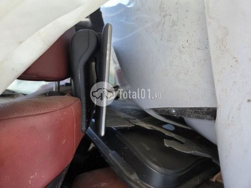 Фото Lexus LX 90