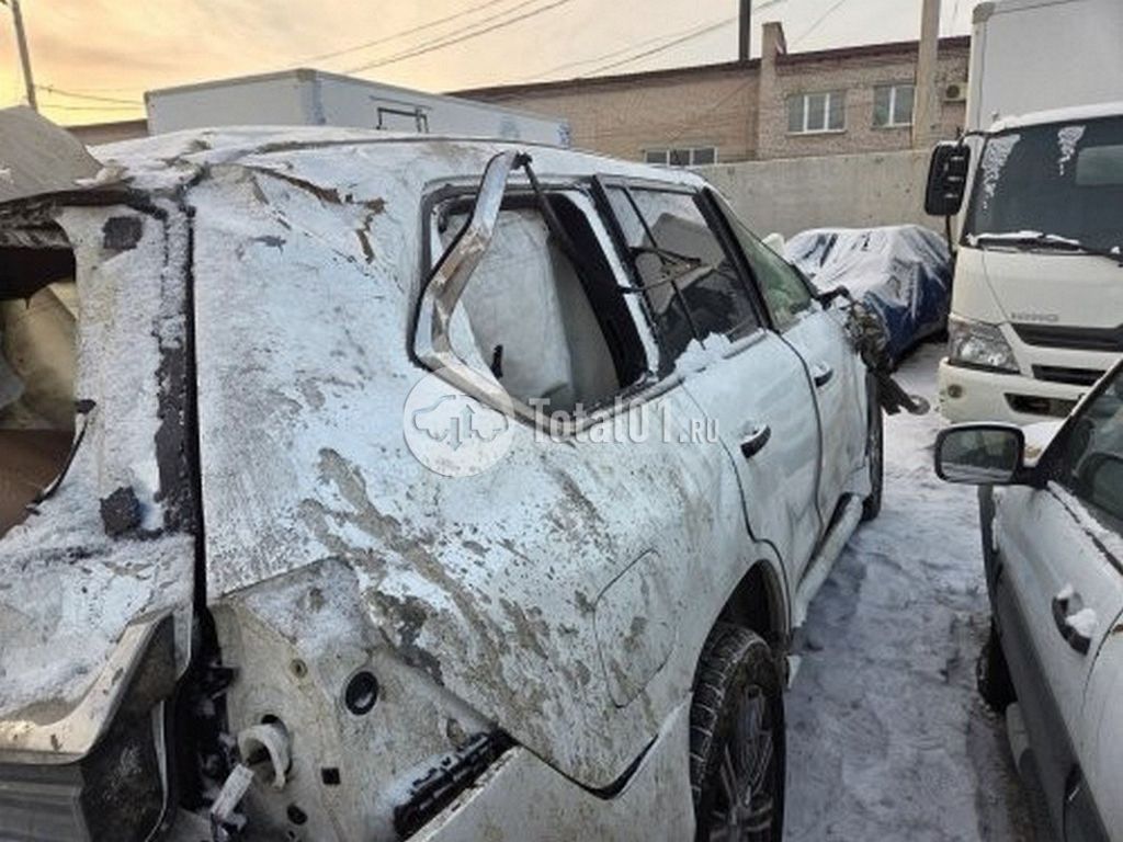 Фото Lexus LX 132