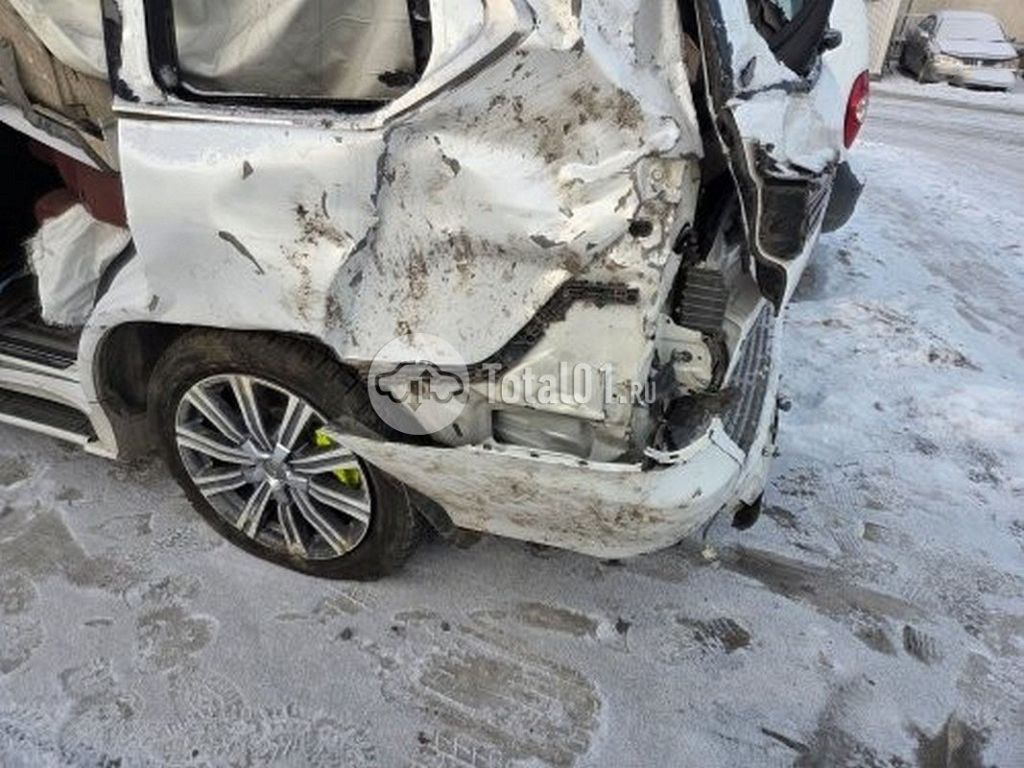 Фото Lexus LX 136