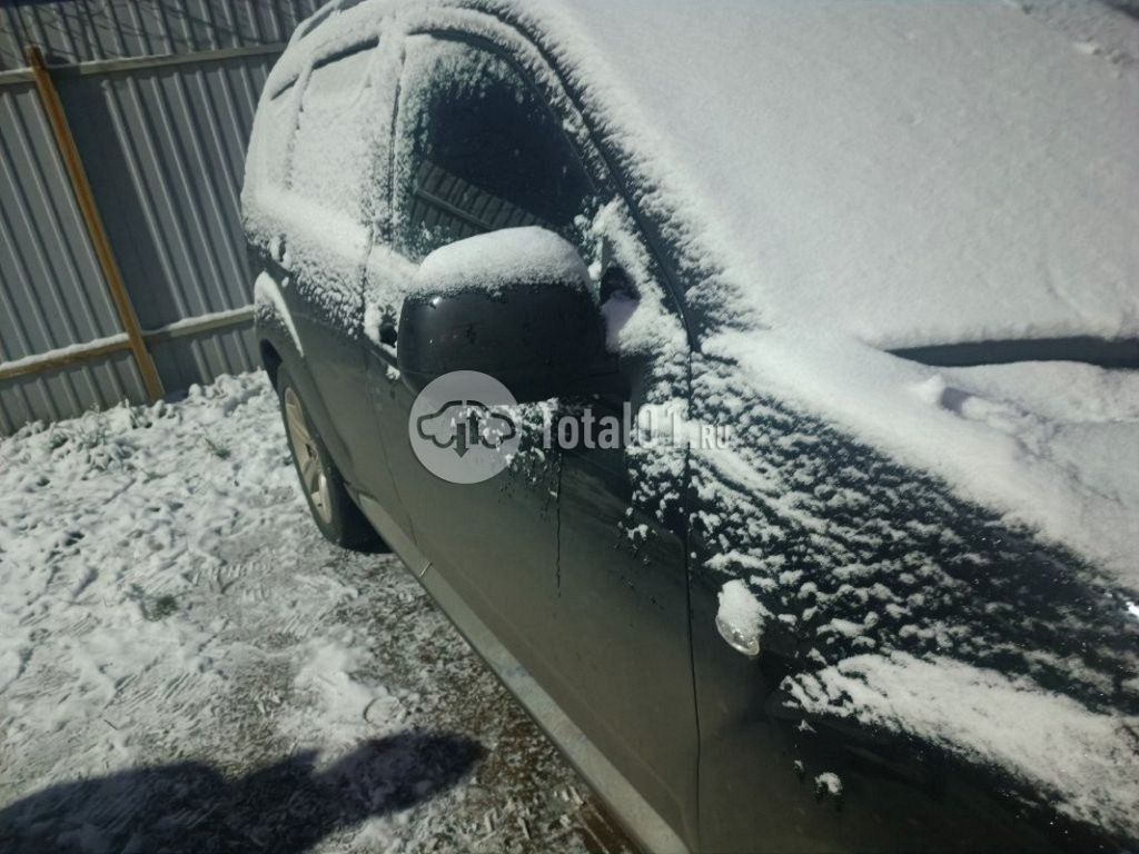 Фото Peugeot 4007 4