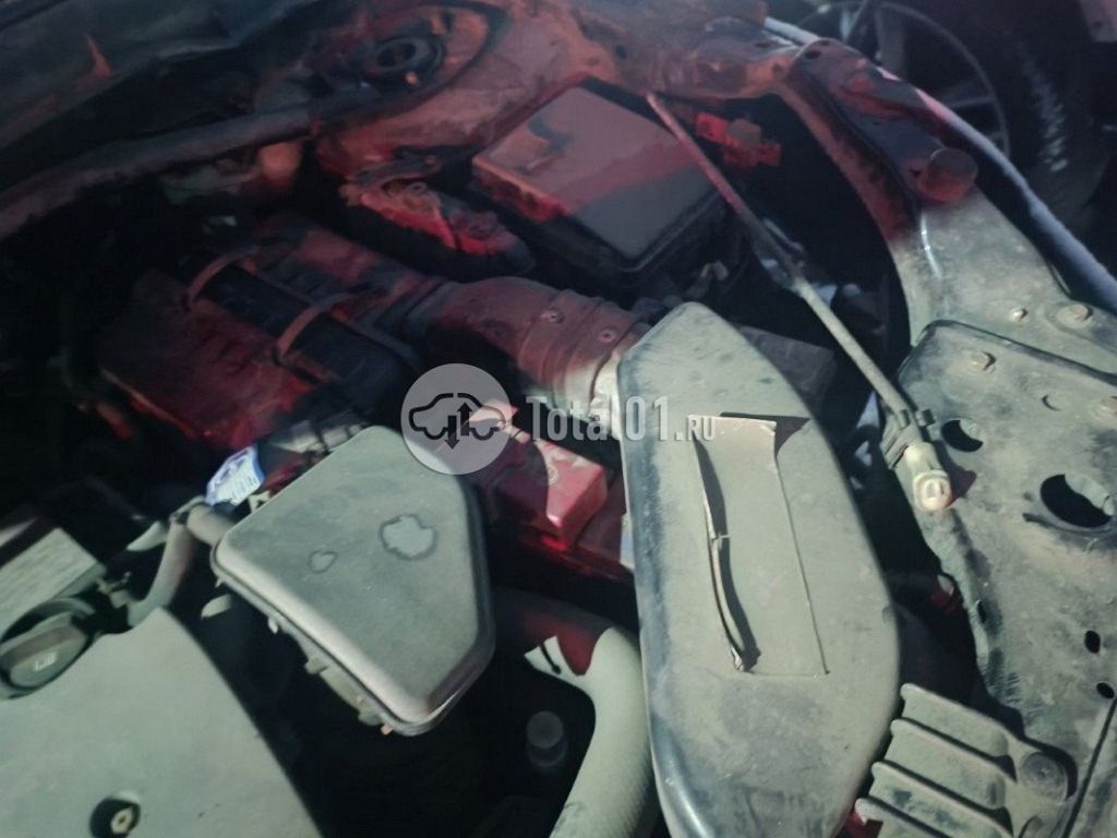 Фото Peugeot 4007 26