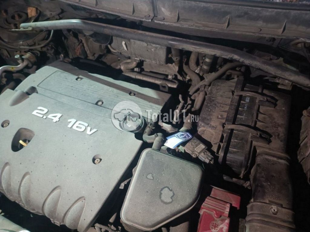 Фото Peugeot 4007 36