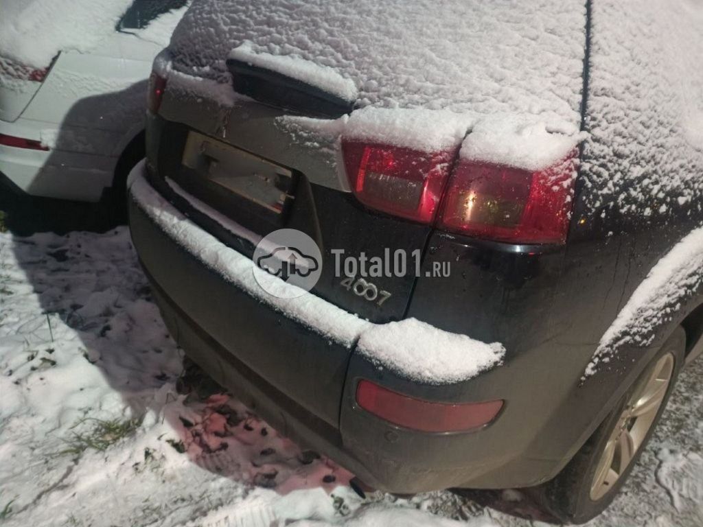 Фото Peugeot 4007 68