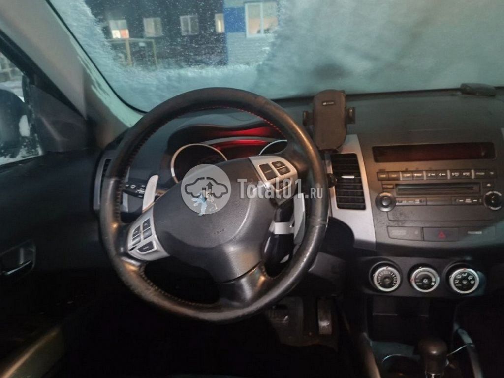 Фото Peugeot 4007 84