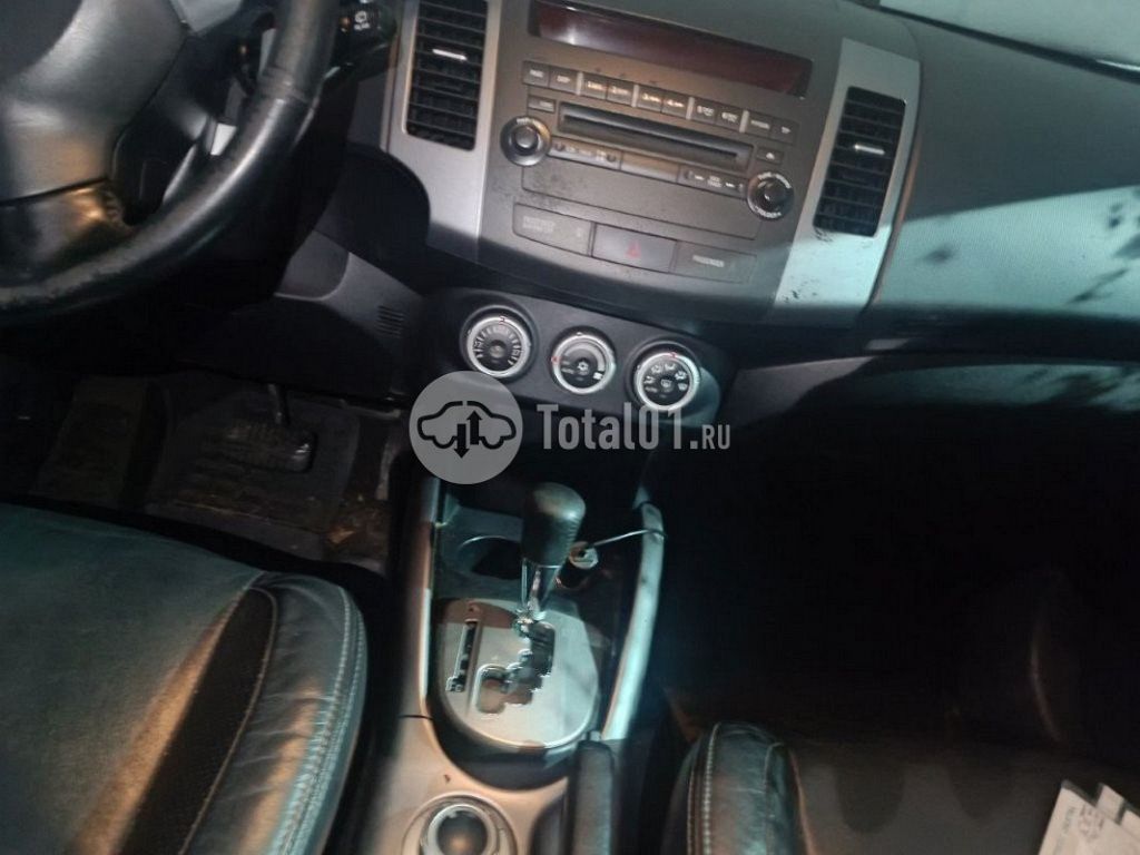 Фото Peugeot 4007 86