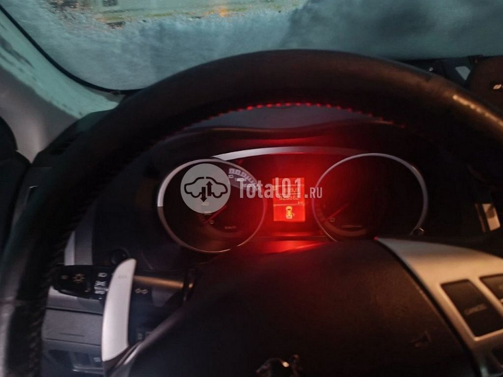 Фото Peugeot 4007 120