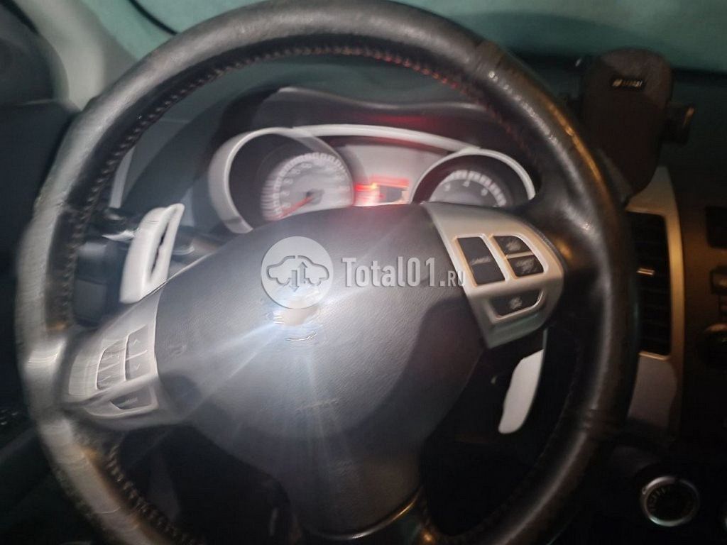 Фото Peugeot 4007 122