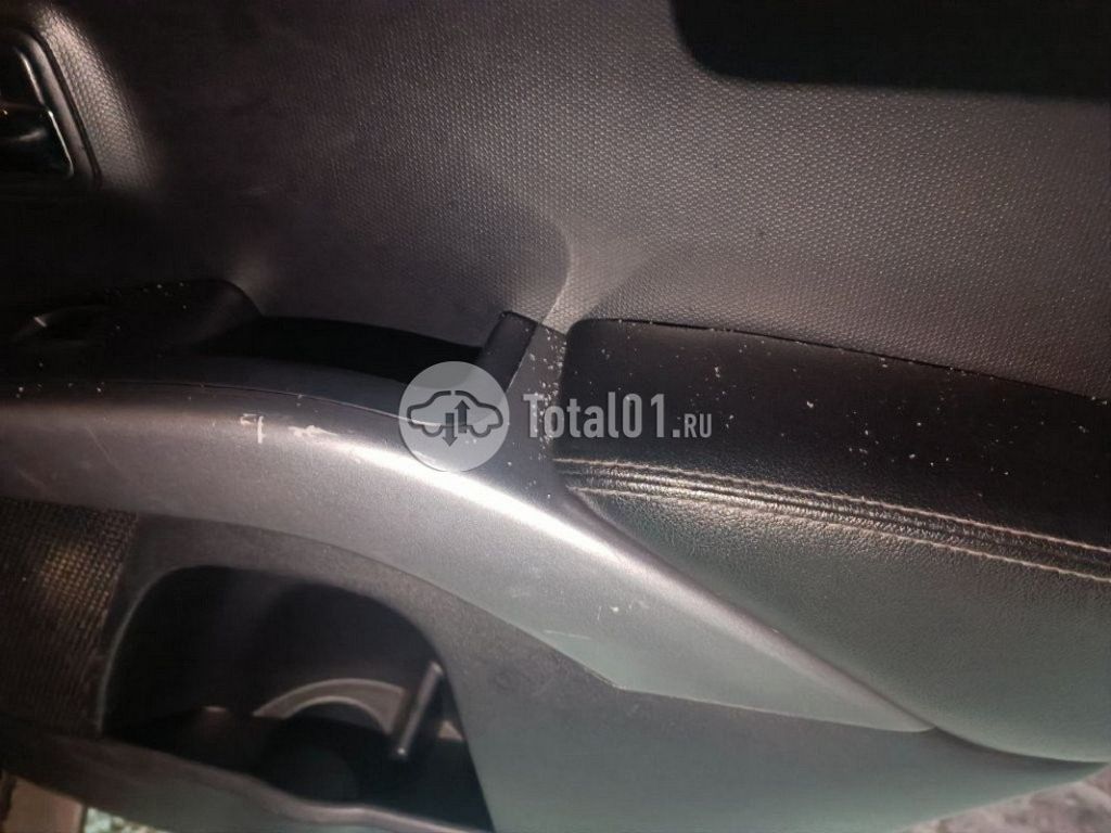 Фото Peugeot 4007 136