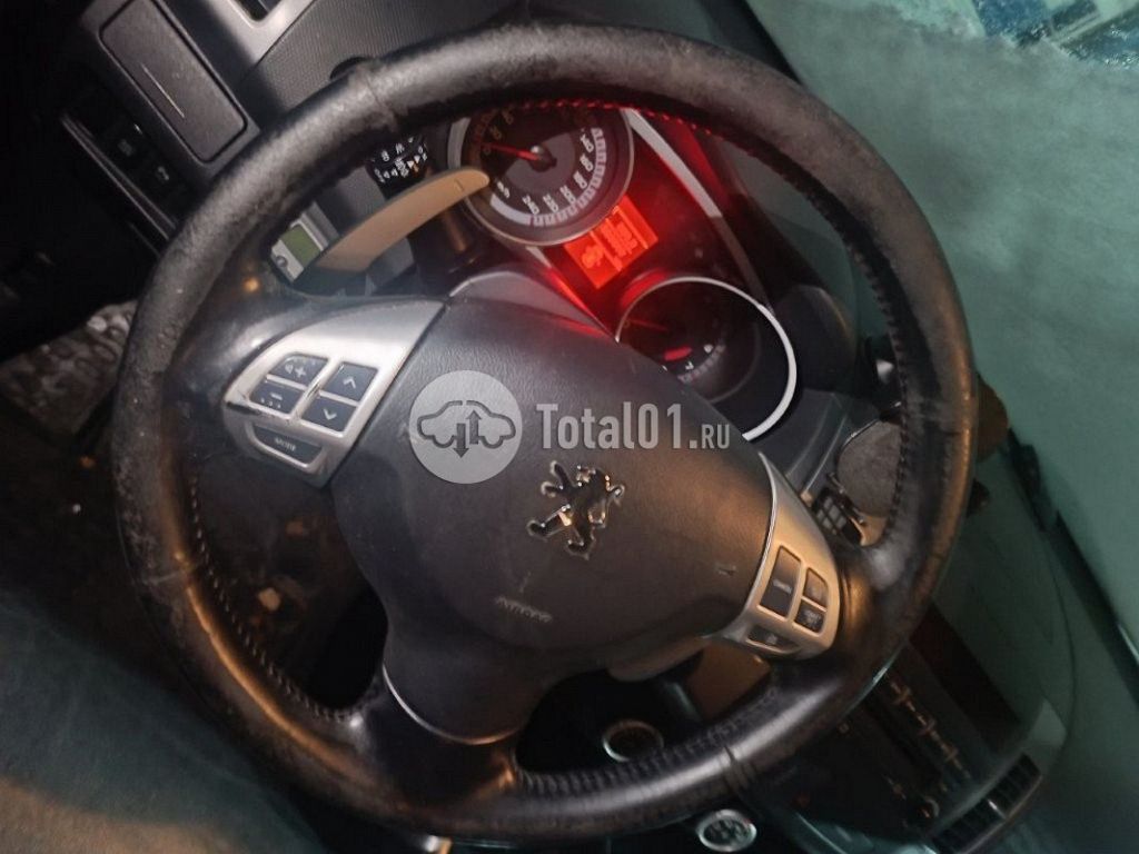 Фото Peugeot 4007 158