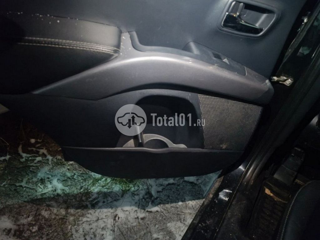 Фото Peugeot 4007 164