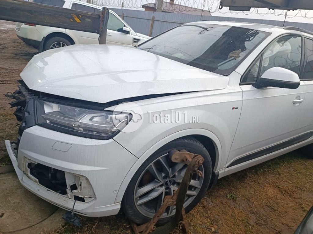 Фото Audi Q7 2